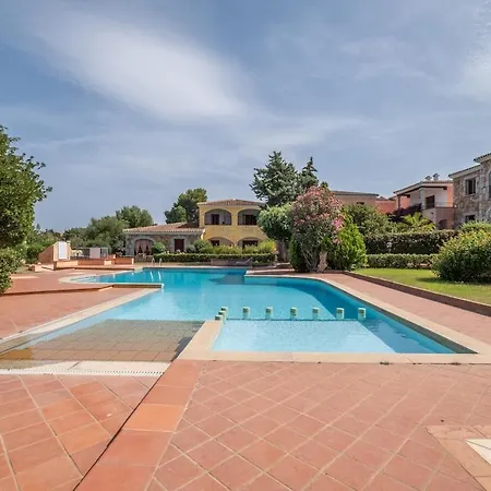 Casa Dea - Pool And Garden In Punta Molara 公寓