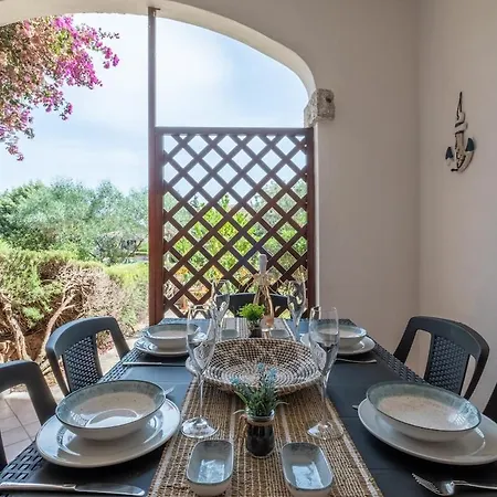 Casa Dea - Pool And Garden In Punta Molara