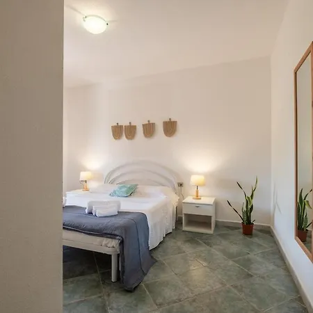公寓 Casa Dea - Pool And Garden In Punta Molara *