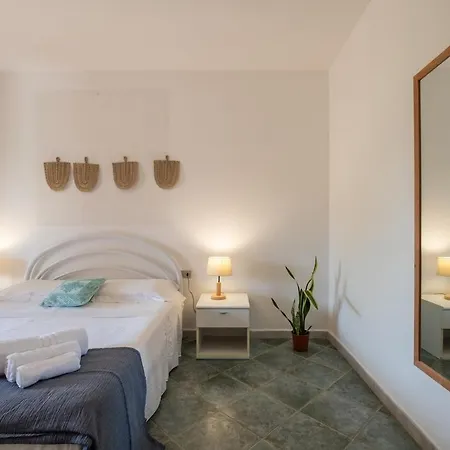 公寓 Casa Dea - Pool And Garden In Punta Molara